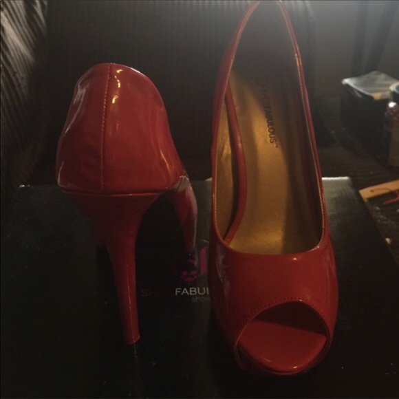 BNWOT never worn Cherry 🍒 Red Sexy Heels! - Picture 2 of 6